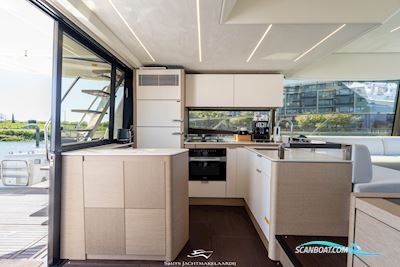 Prestige 590 Flybridge Motorboot 2022, mit Cummins motor, Niederlande