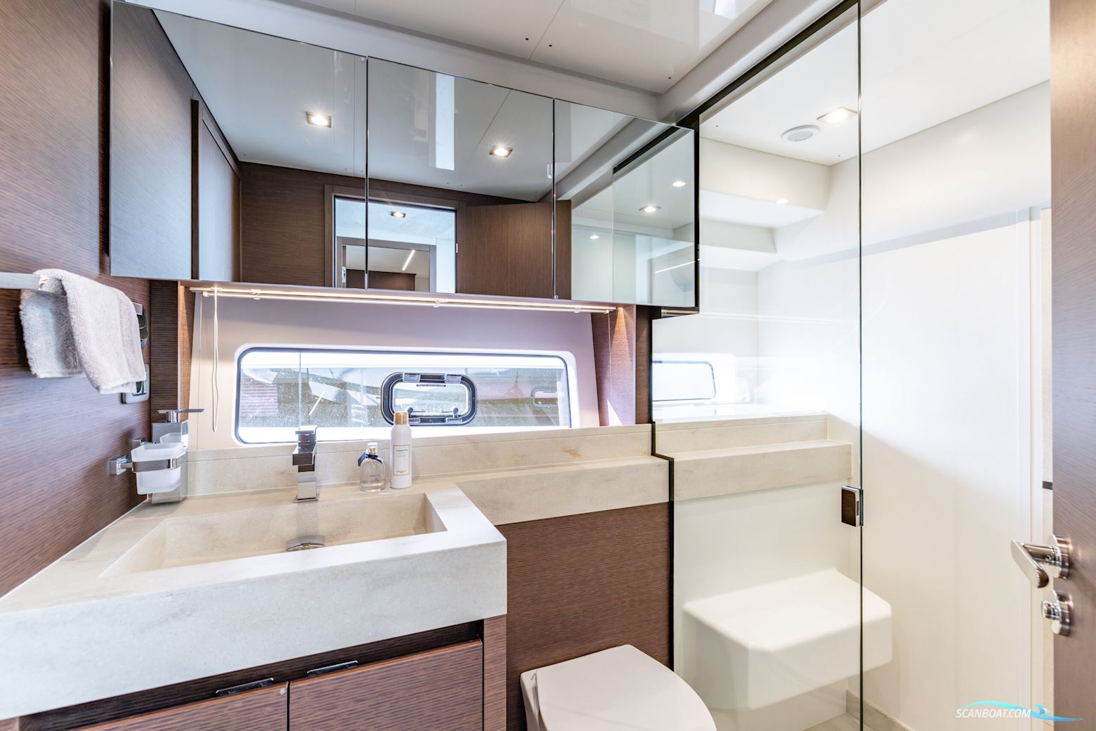 Prestige 590