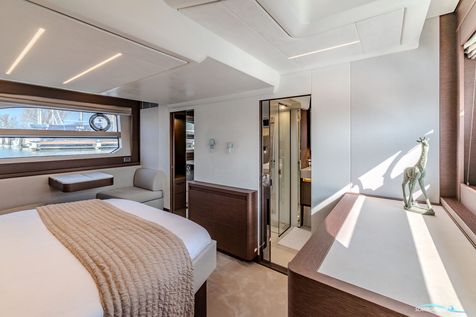 Prestige 590