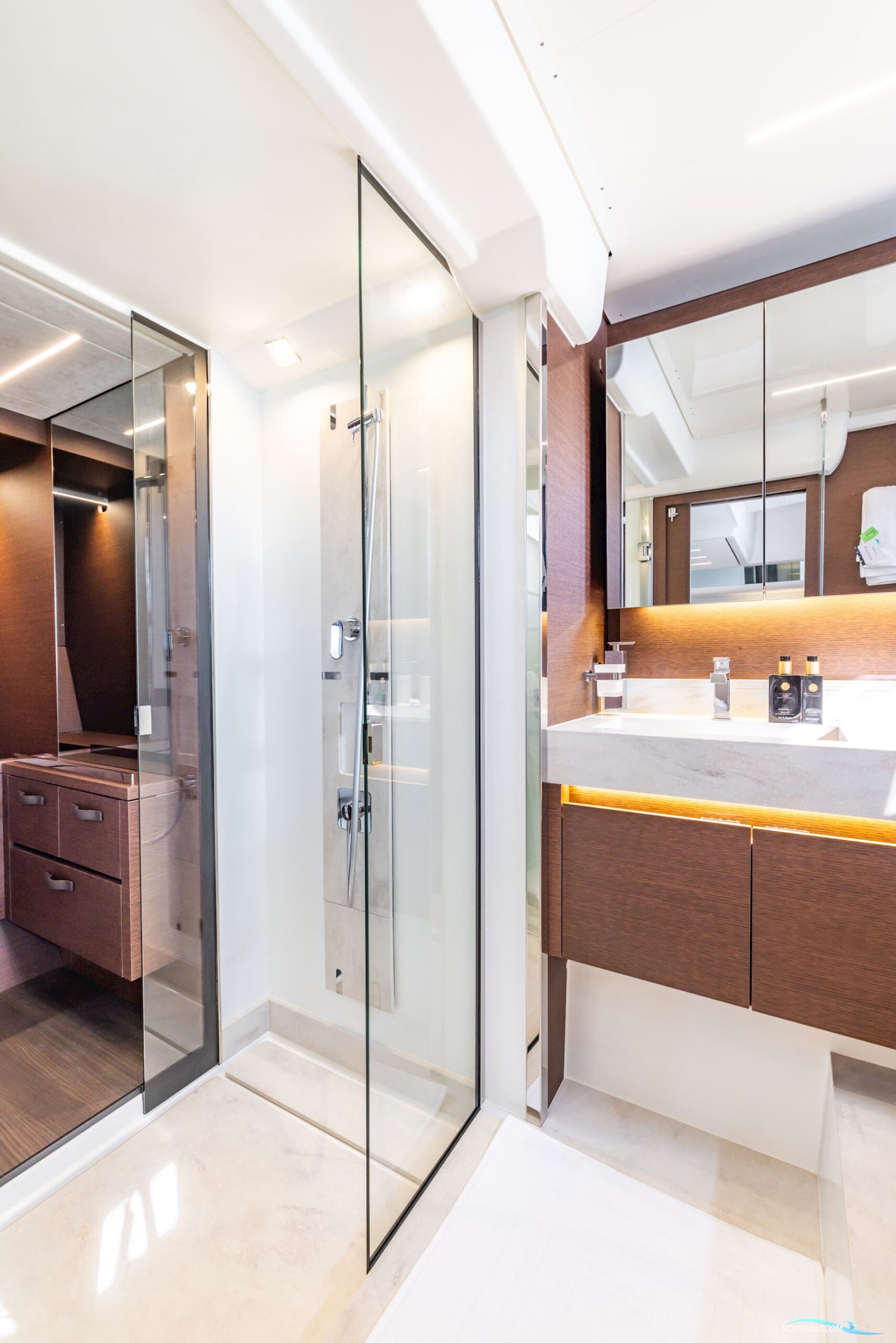 Prestige 590