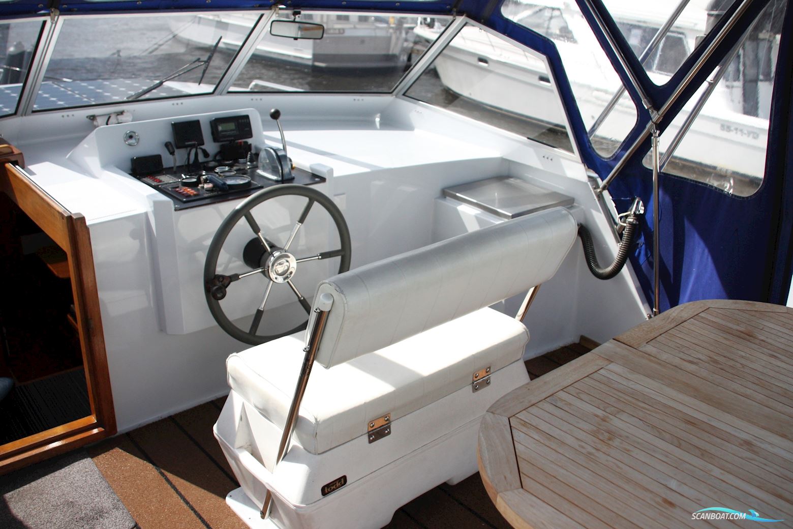 Prestige De Luxe 1250 AK