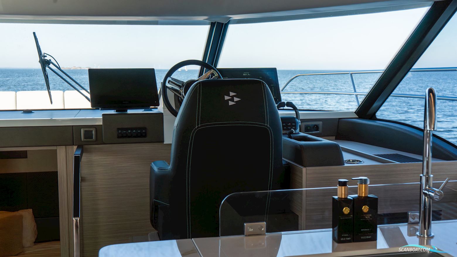 Prestige M48