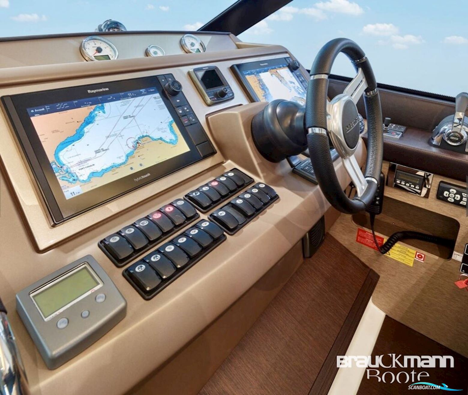 Prestige Yachts 500 Fly