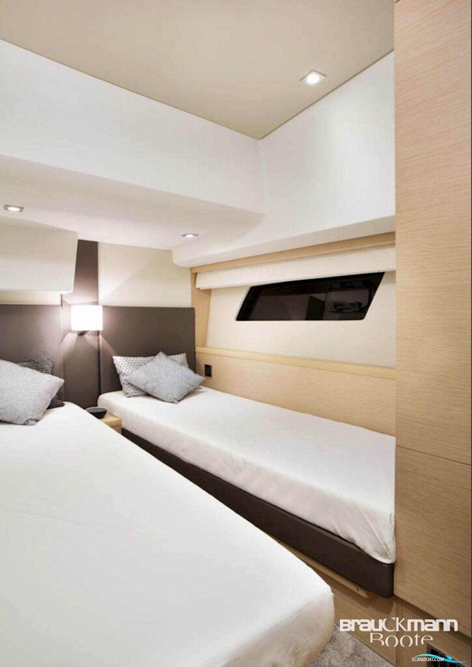 Prestige Yachts 500 Fly