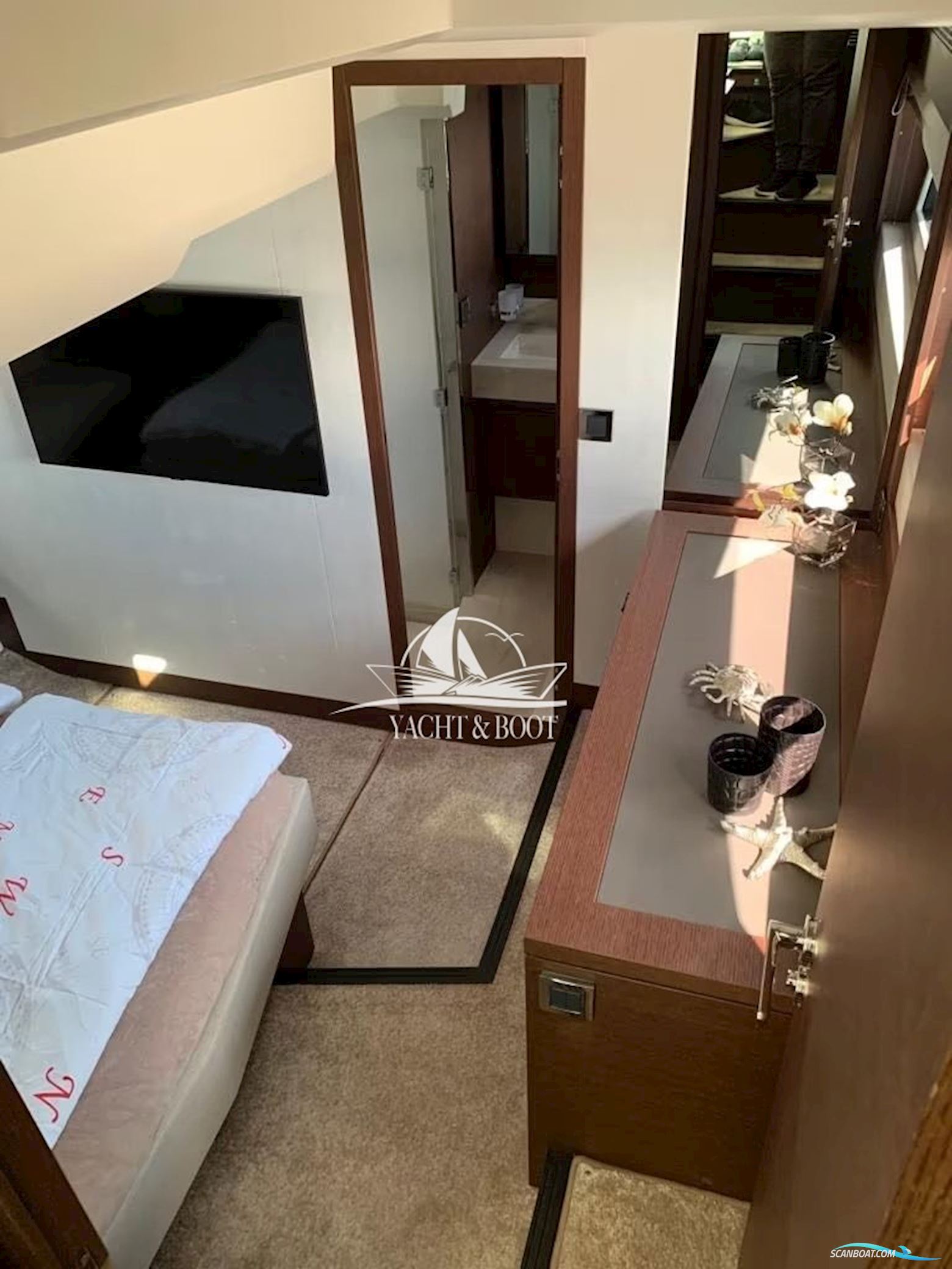 Prestige Yachts 520 S