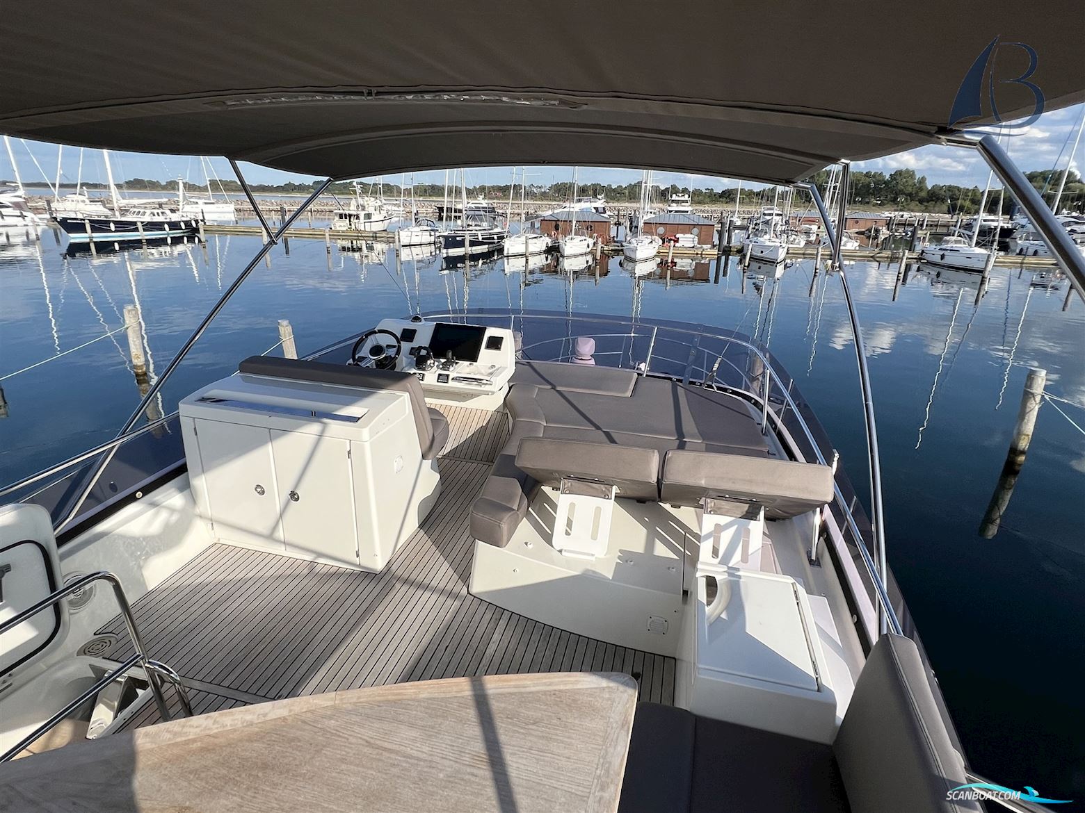 Prestige Yachts Prestige 500 Fly