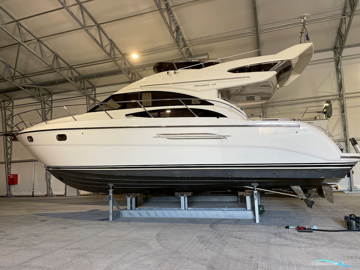 Princess 42 
