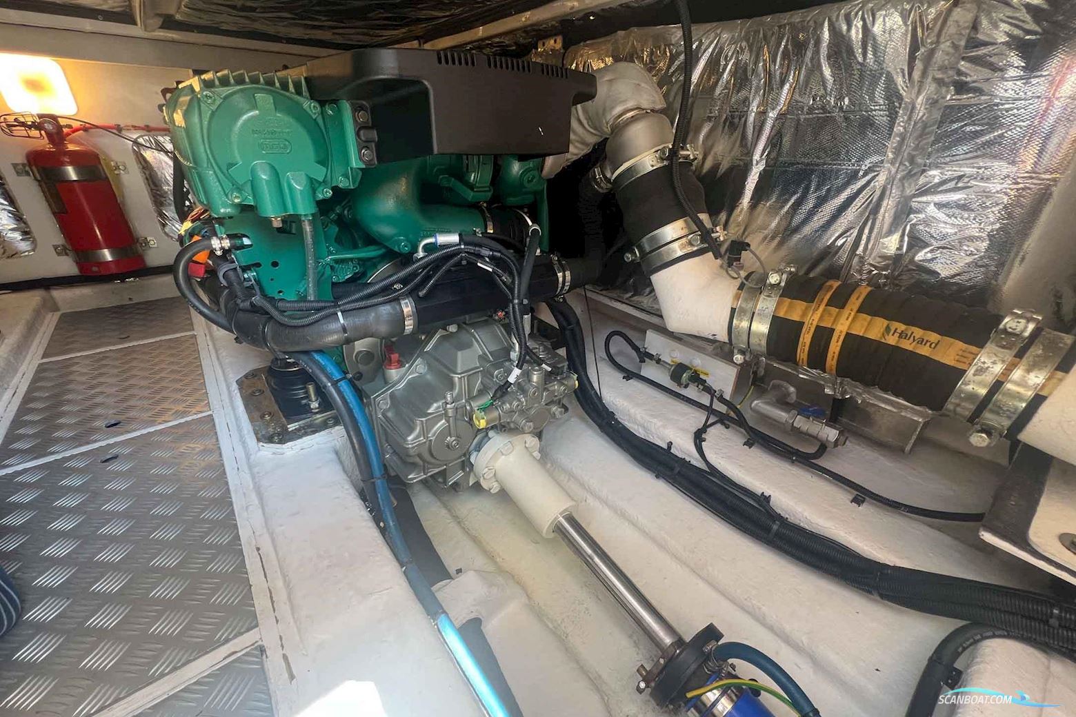 PRINCESS 42 Flybridge Motor Yacht