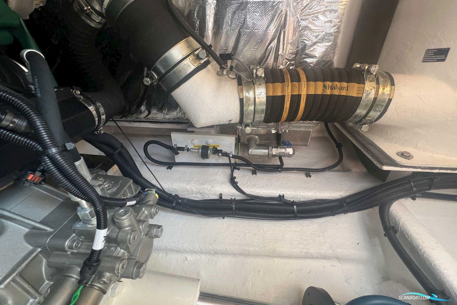 PRINCESS 42 Flybridge Motor Yacht