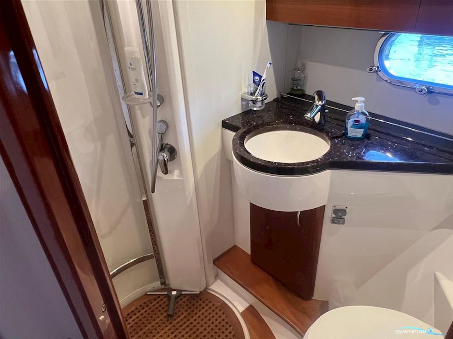 Princess 42 Flybridge