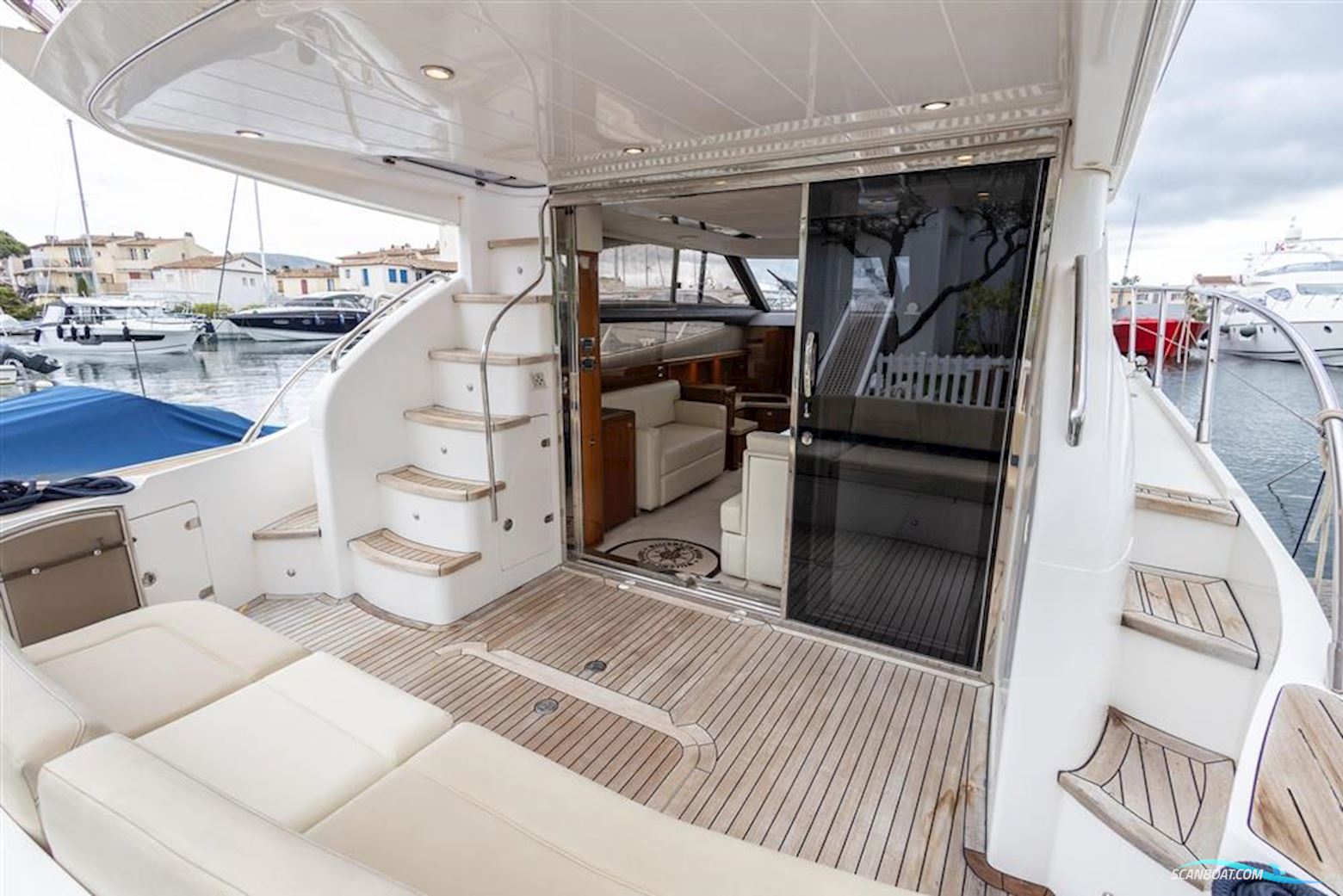 Princess 42 Flybridge
