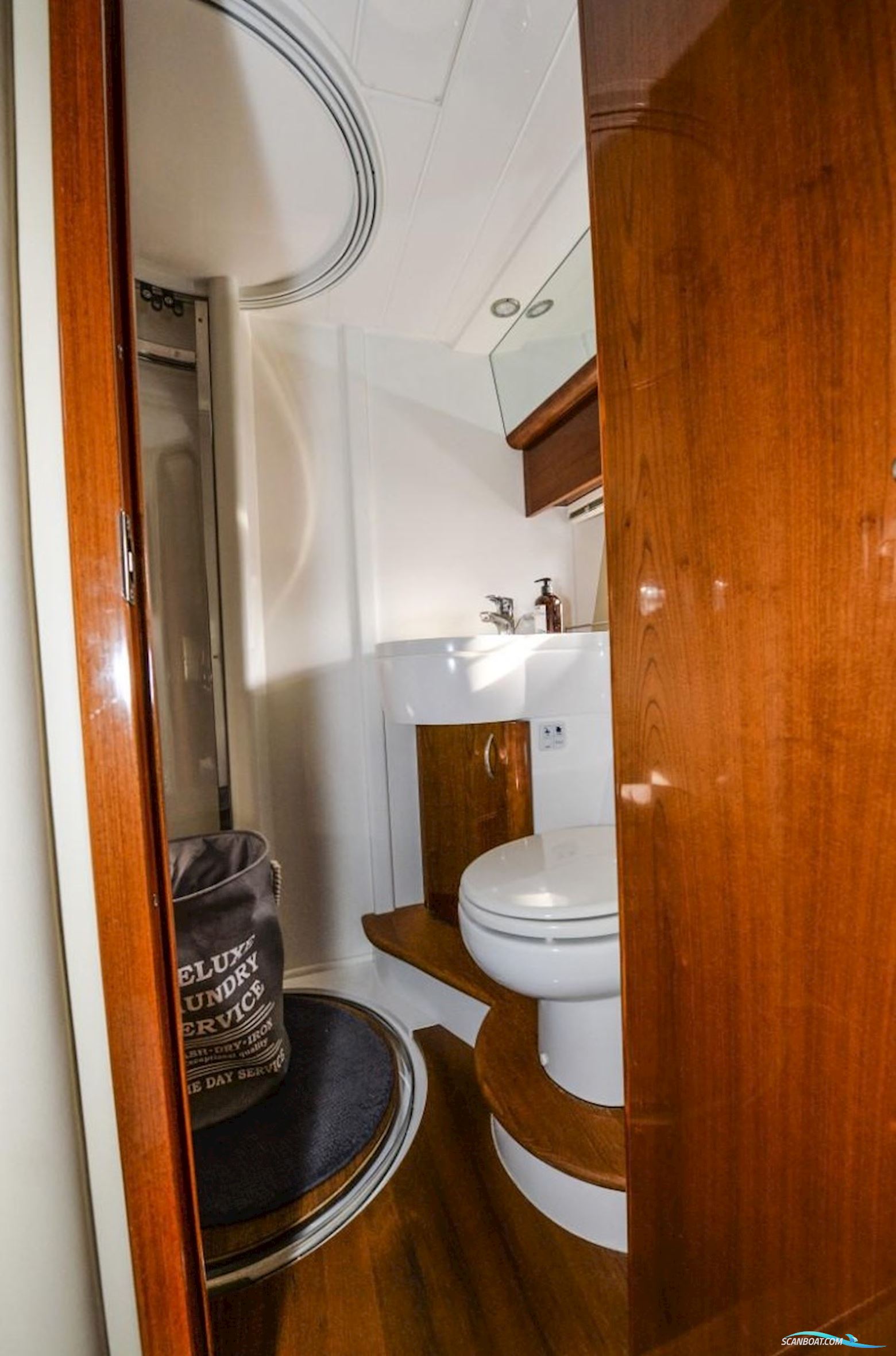 Princess 42 Flybridge