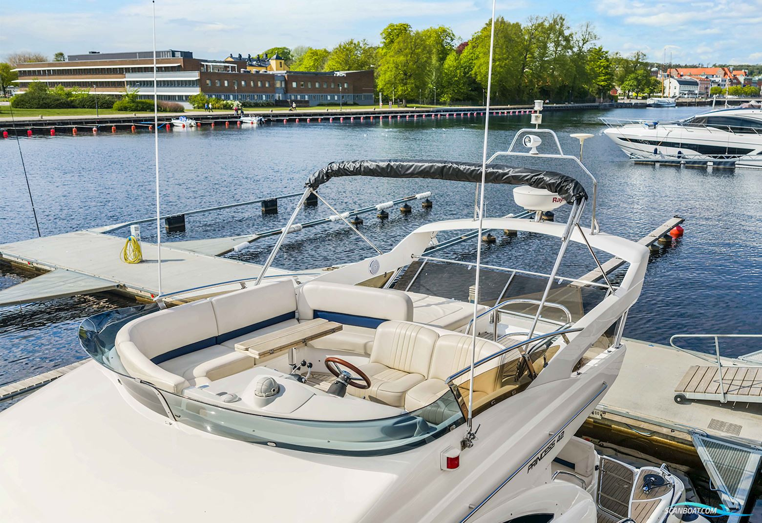 PRINCESS 42 Flybridge