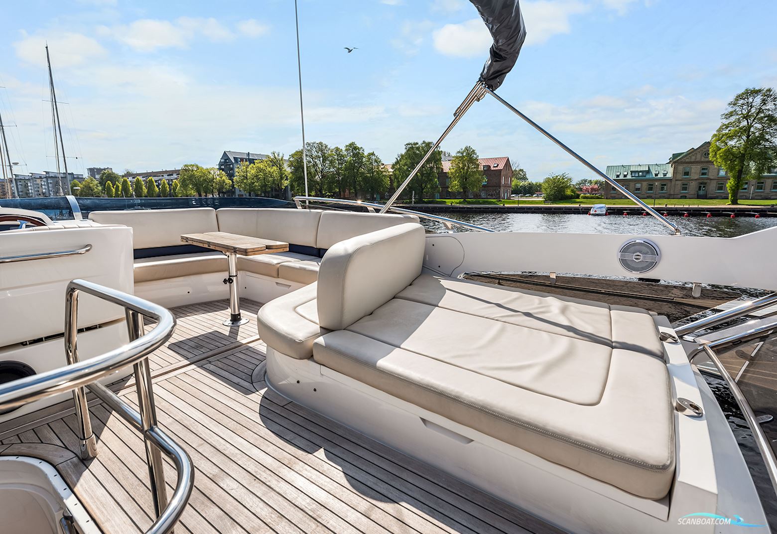PRINCESS 42 Flybridge