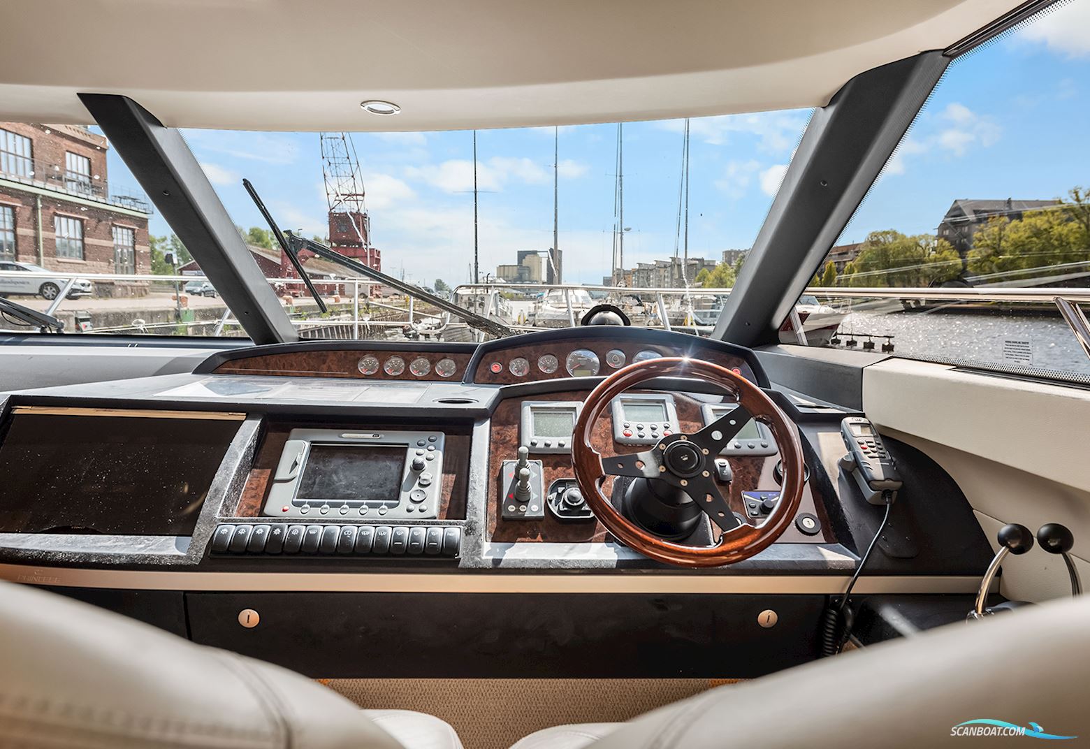 PRINCESS 42 Flybridge