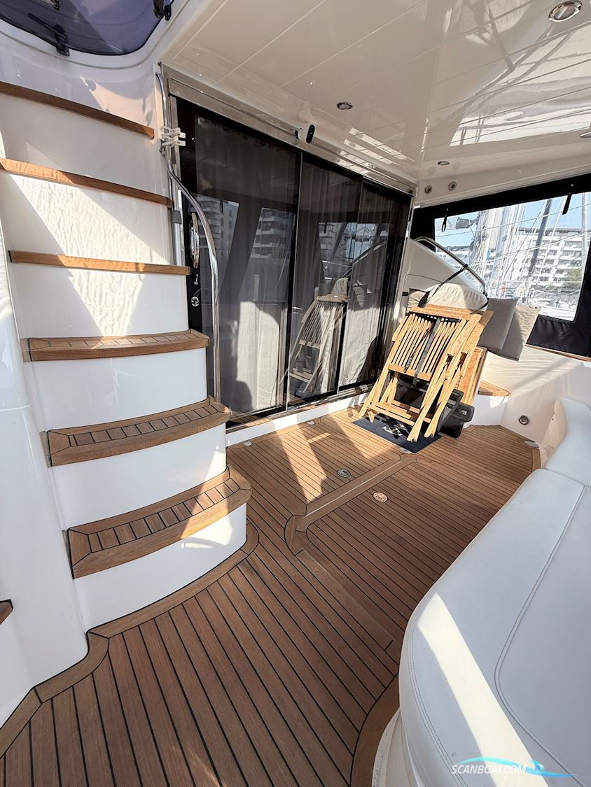 Princess 42 flybridge