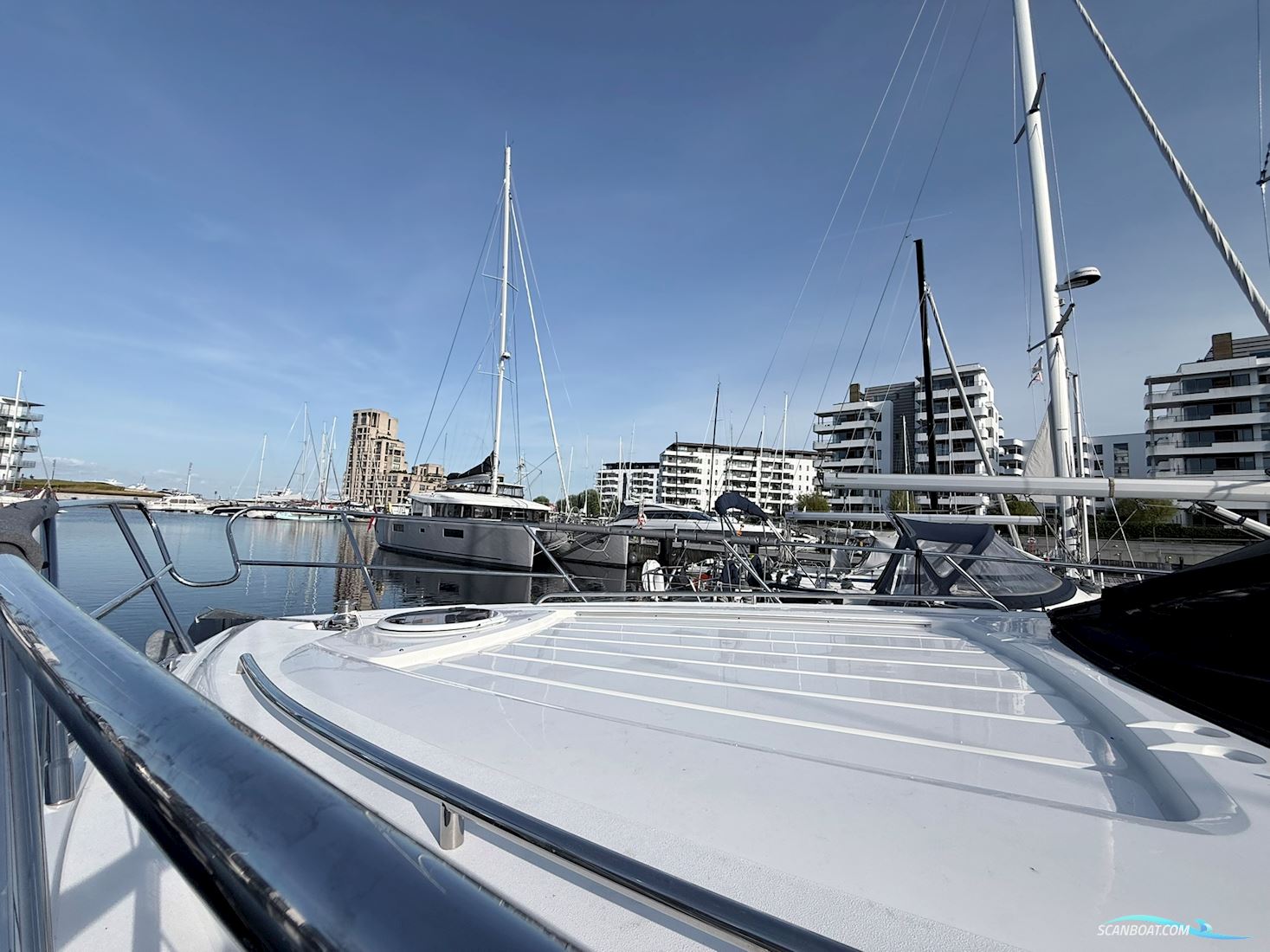 Princess 42 flybridge