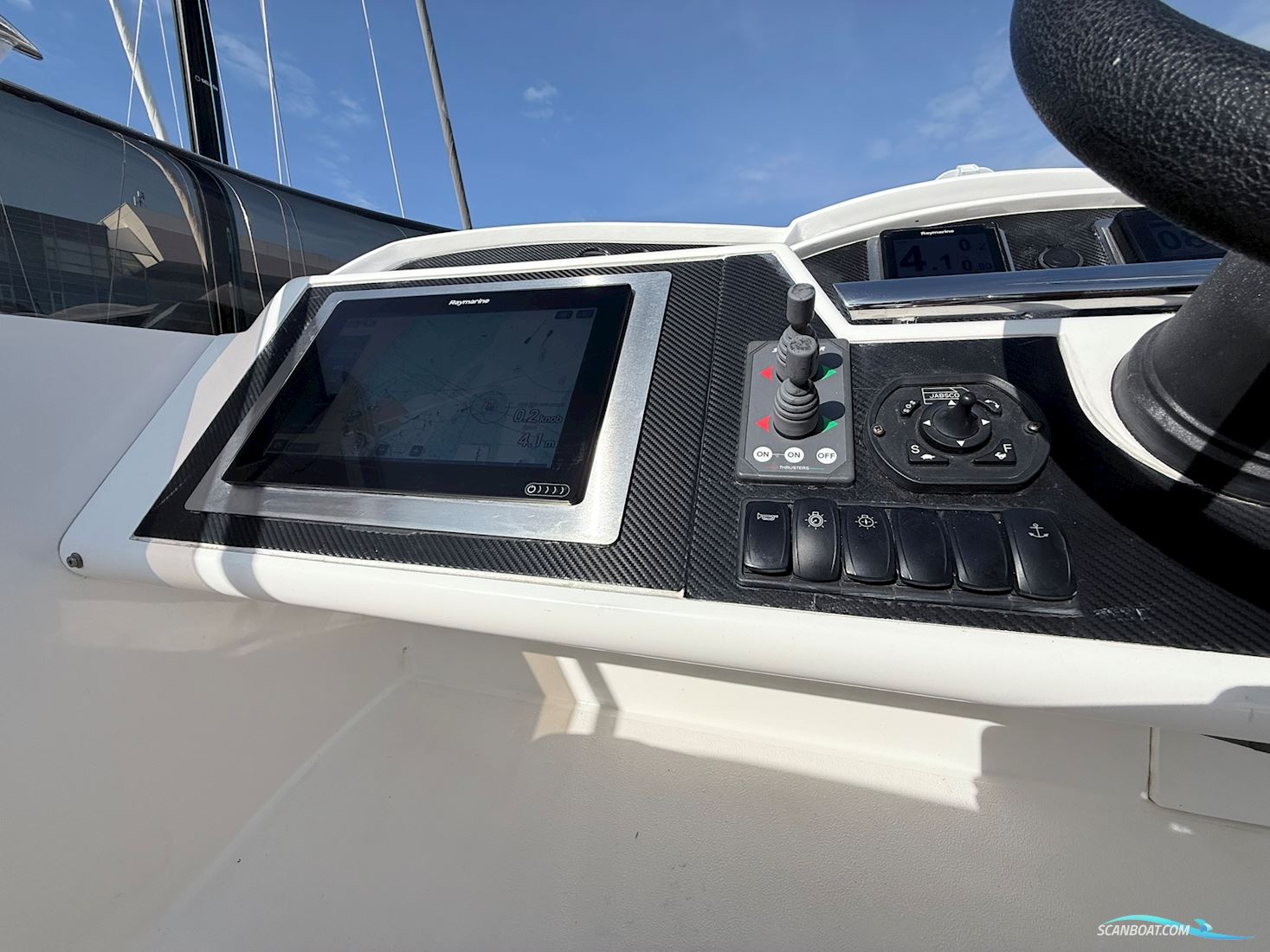 Princess 42 flybridge