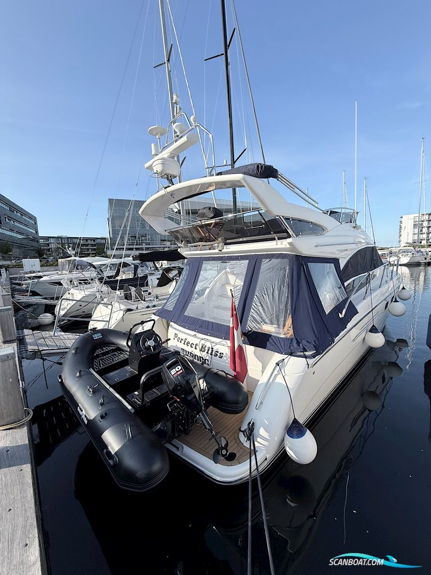 Princess 42 flybridge