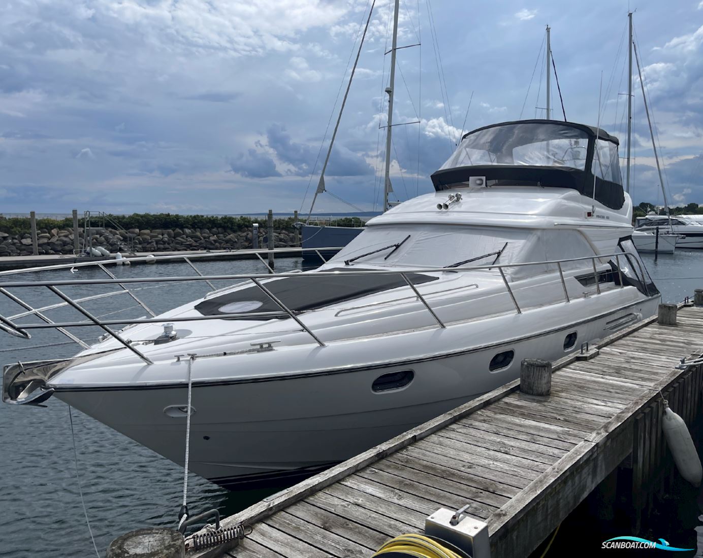 Princess 430 Fly Motorboot 1998, mit Catarpiller motor, Dänemark