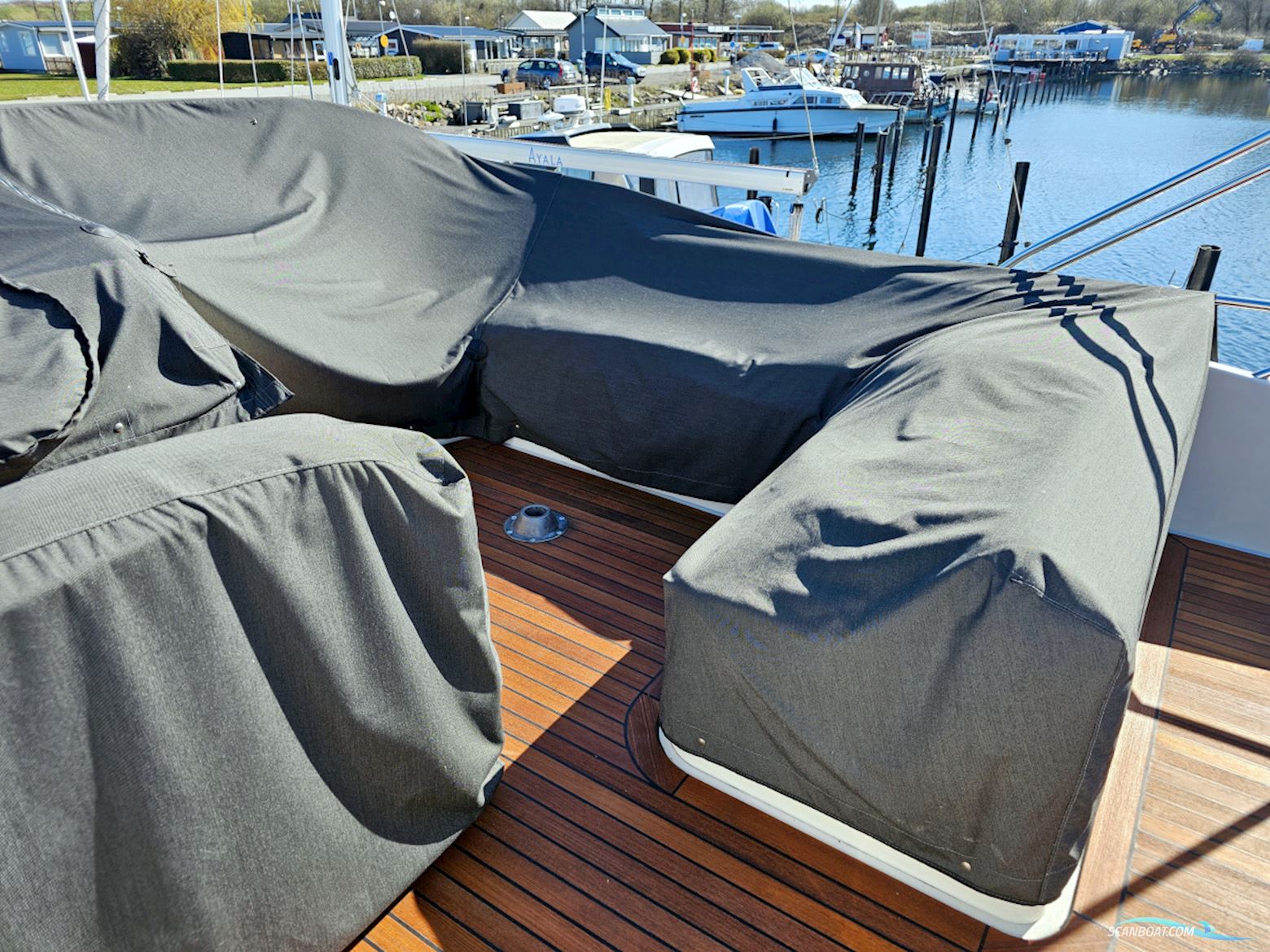 Princess 440 flybridge