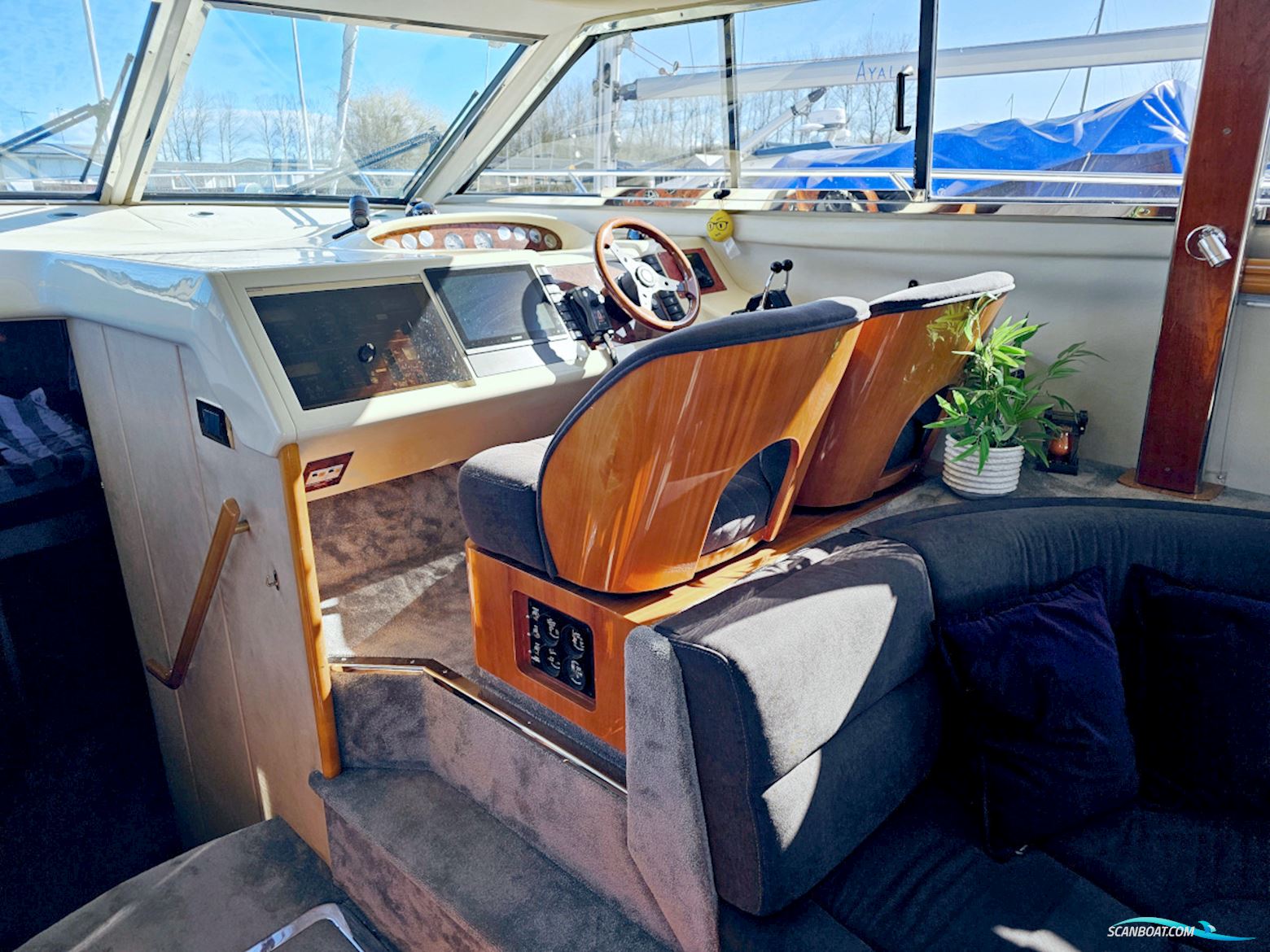 Princess 440 flybridge