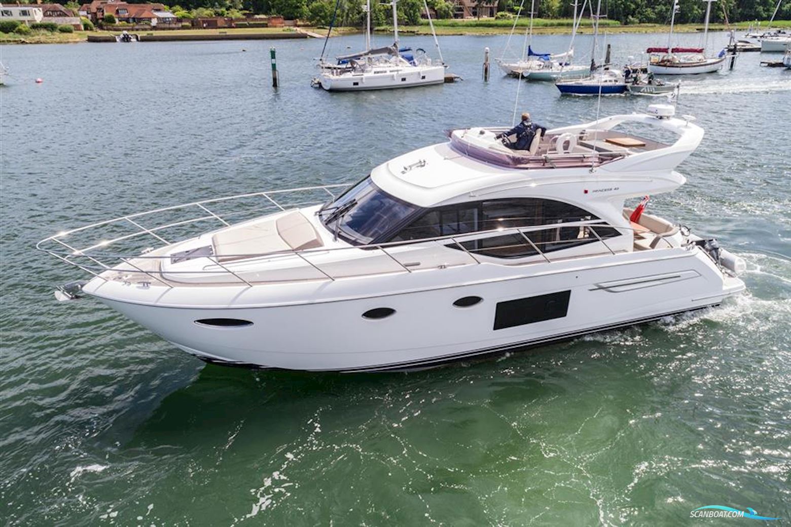 Princess 49 Motorboot 2017, mit 2 x Volvo Ips 800 motor, England