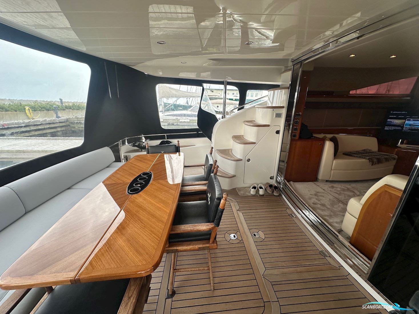 Princess 67 Flybridge