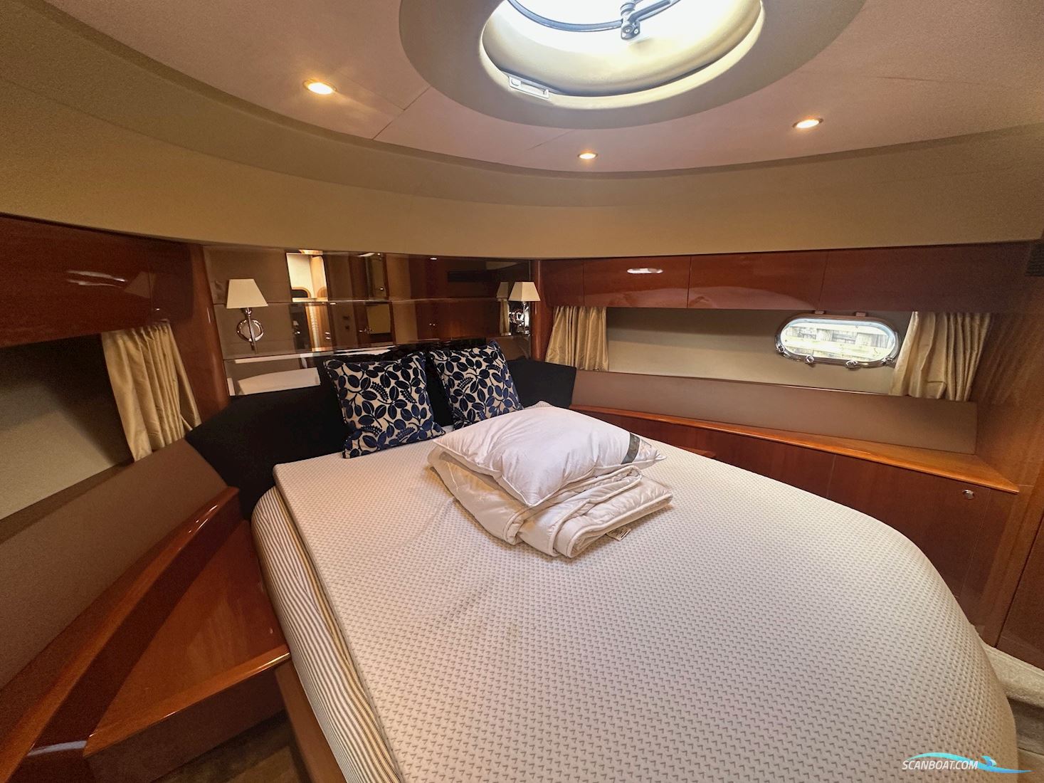 Princess 67 Flybridge