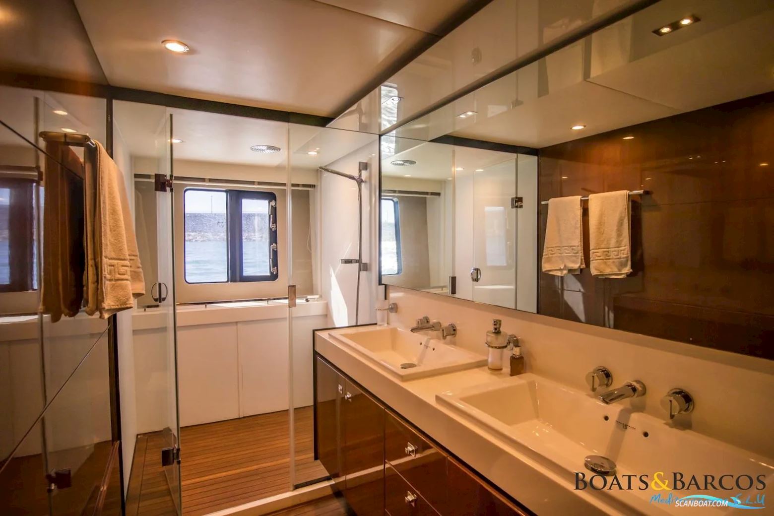 PRINCESS 72 Motor Yacht