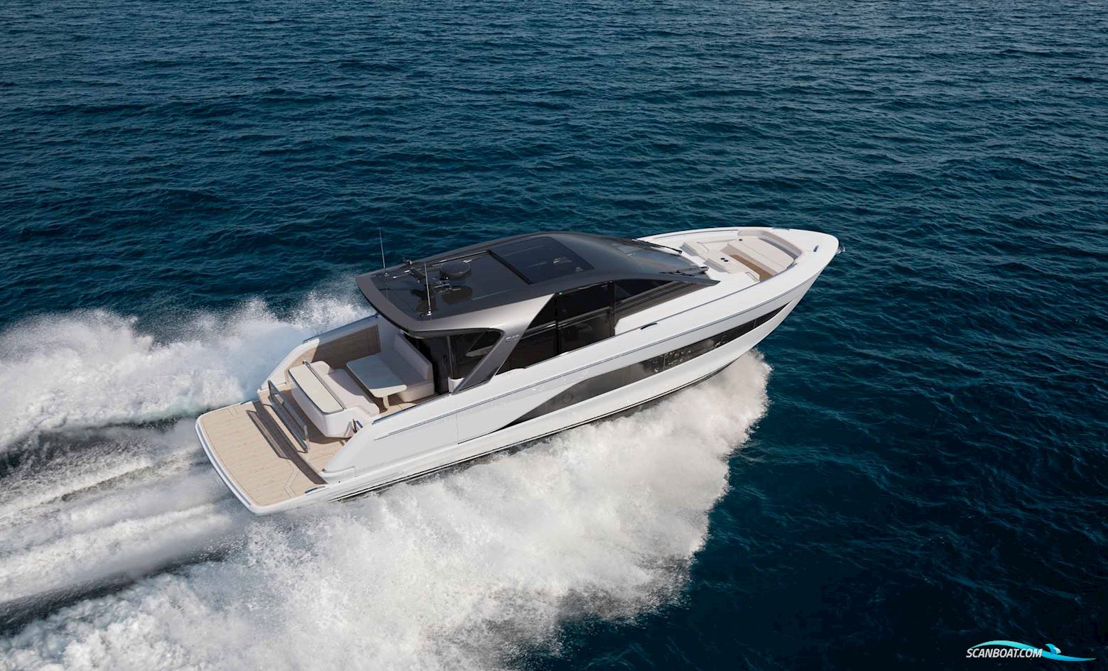 Princess C48 Deck Saloon Motorboot 2028, mit 3x Mercury / 2 x Volvo Penta motor, England