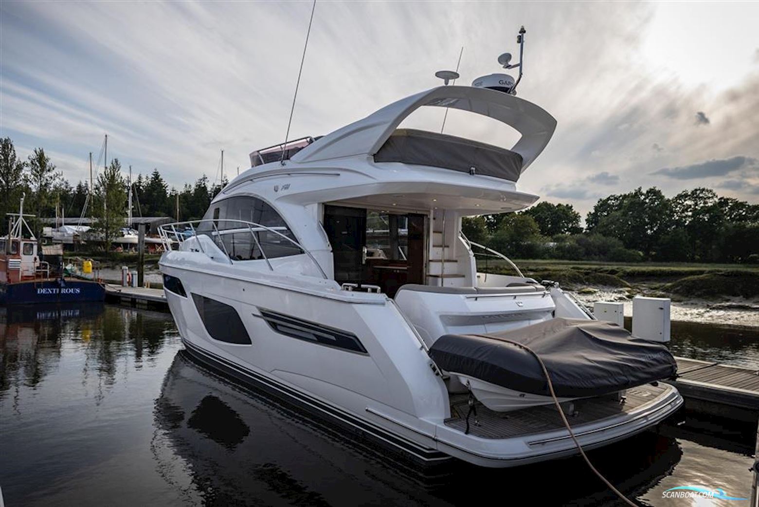 Princess F50 Motorboot 2019, mit 2 x Volvo Ips 700 motor, England