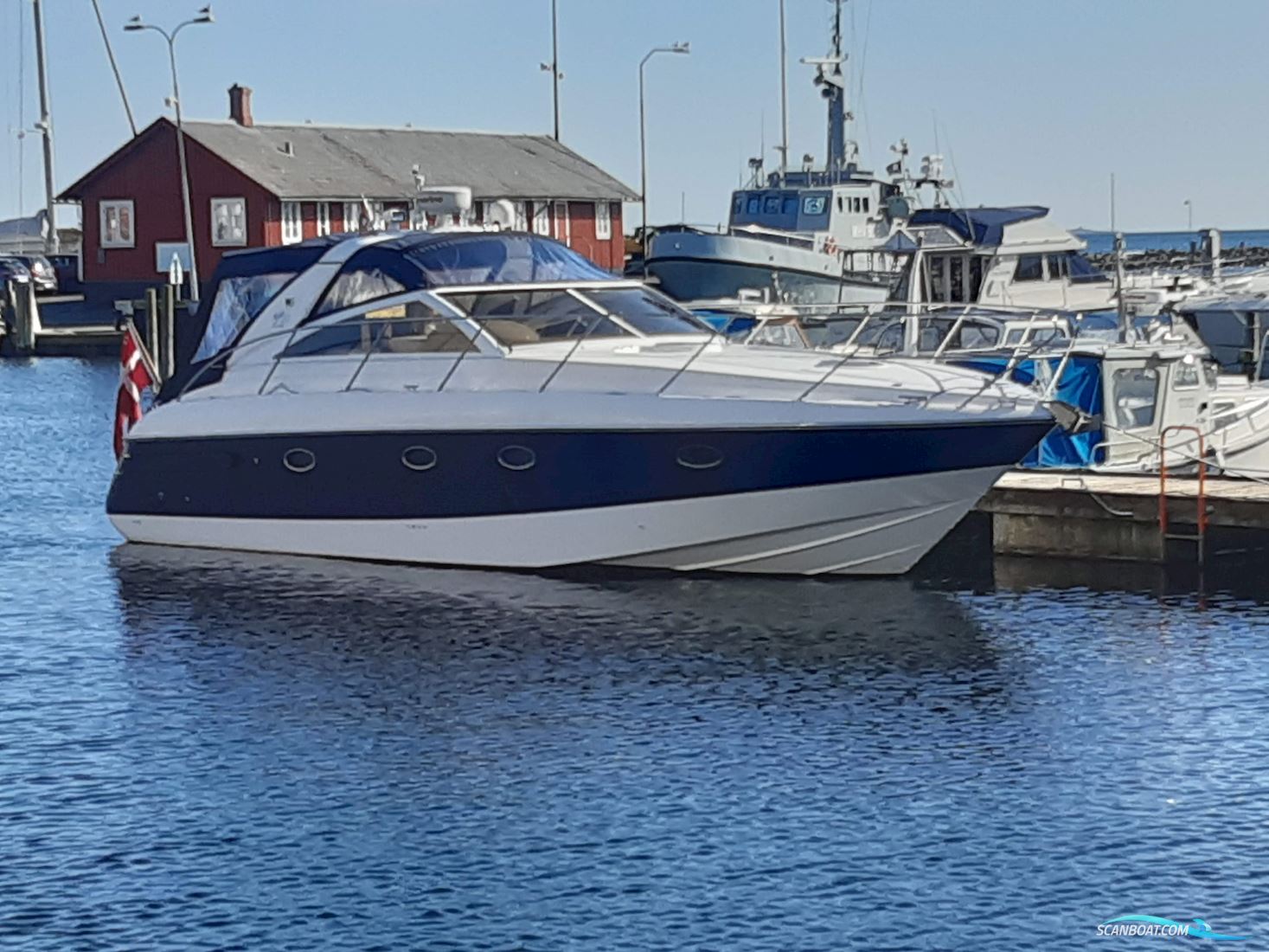 Princess V39 Motorboot 1996, mit Volvo Penta Kad 42 motor, Dänemark