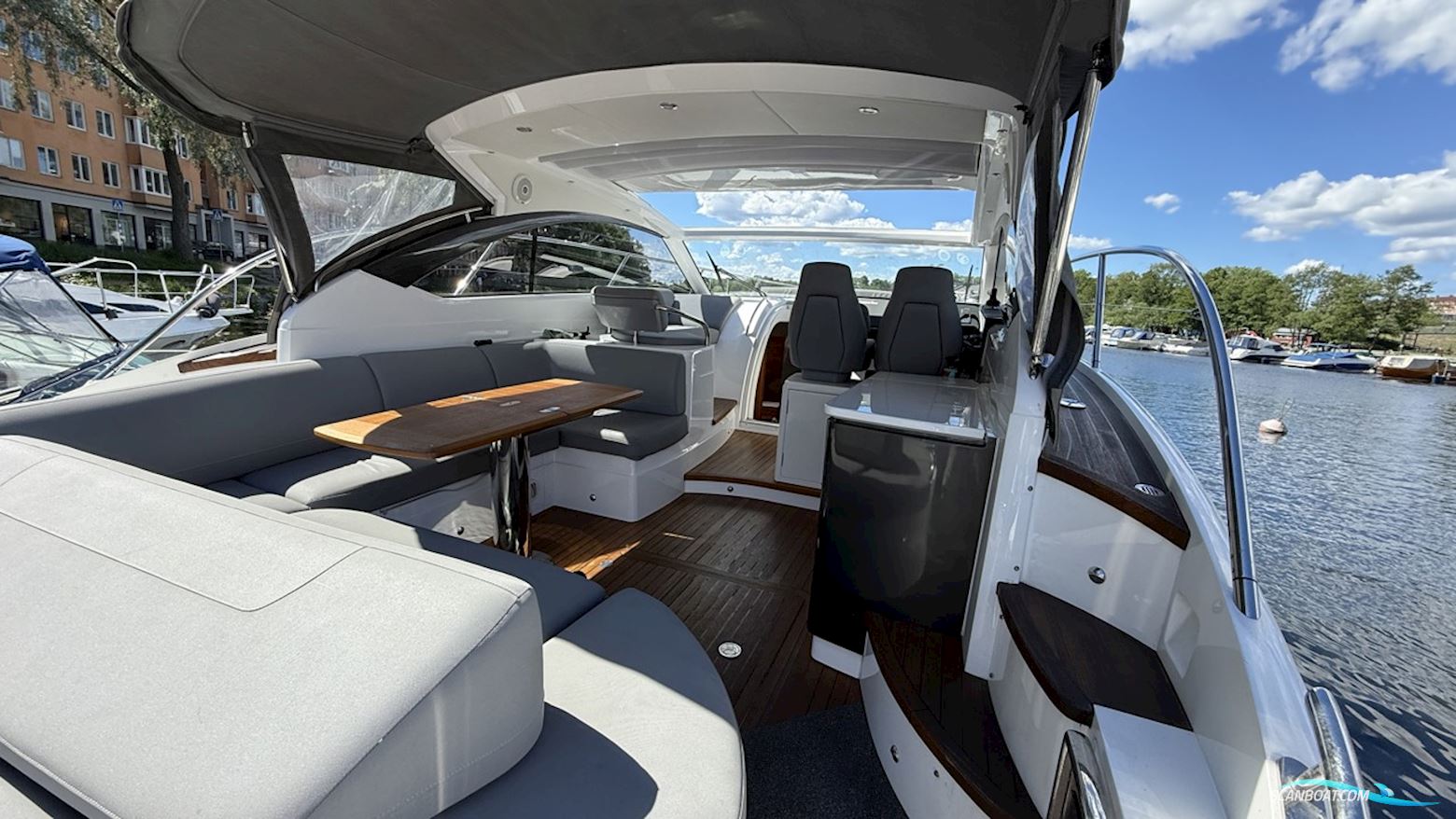 Princess V39