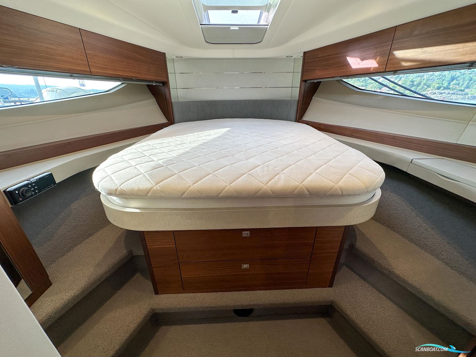 PRINCESS V40