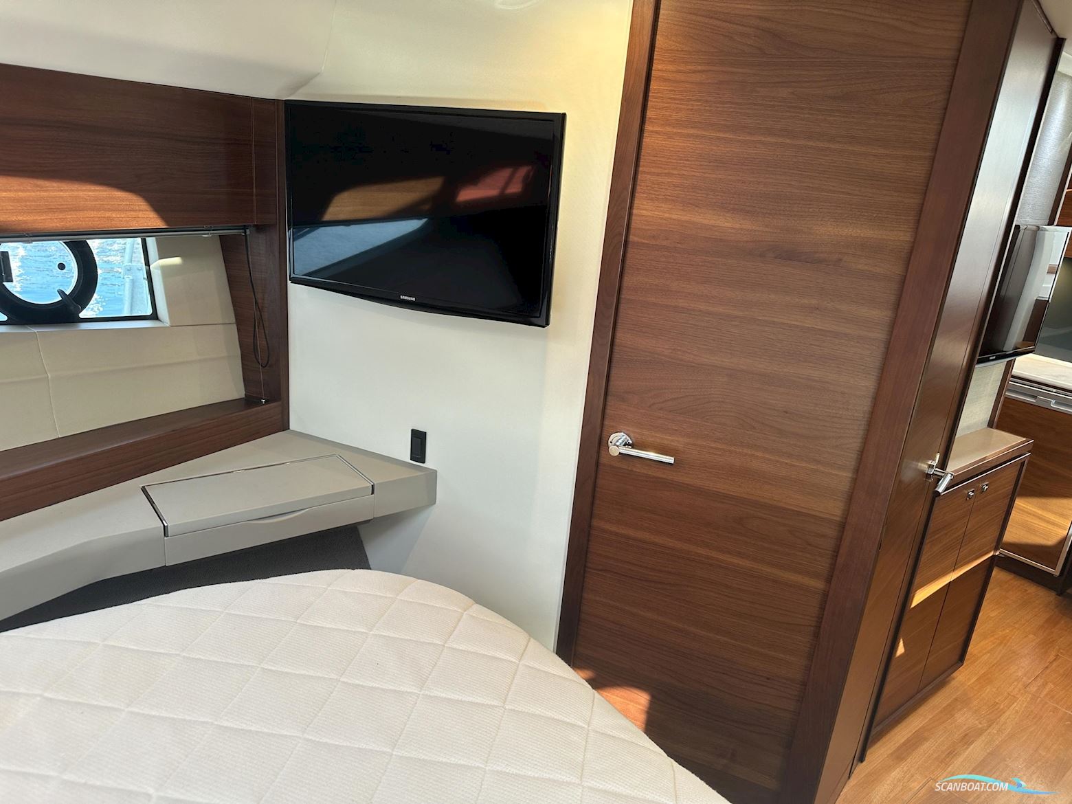 PRINCESS V40
