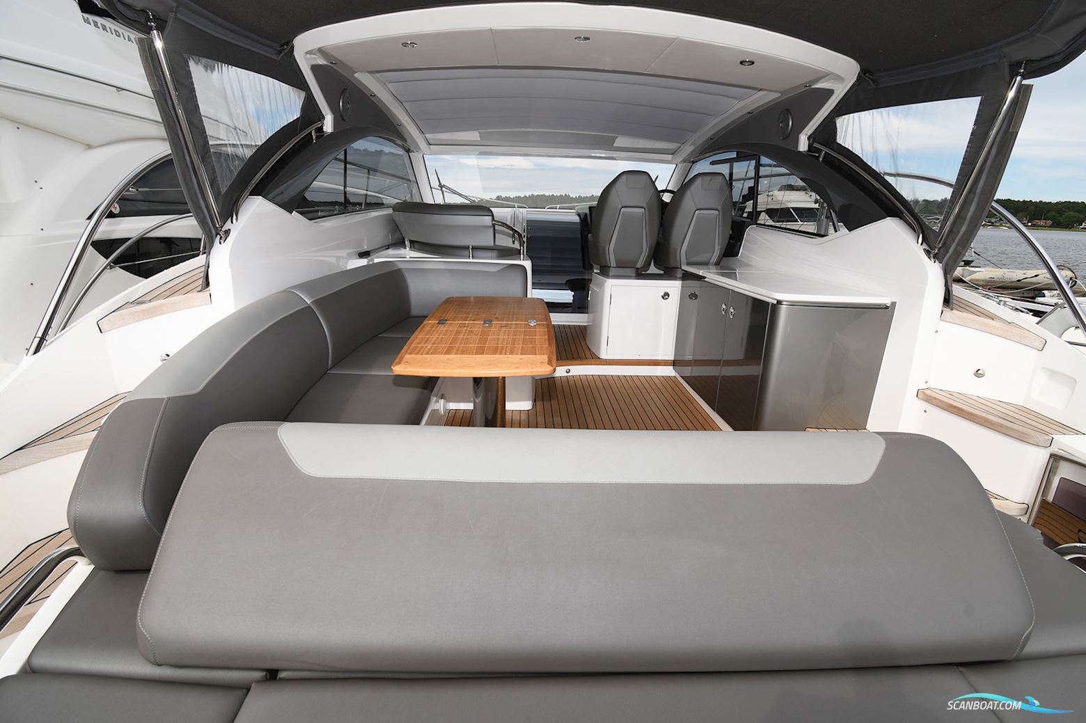 Princess V40 Sportcruiser