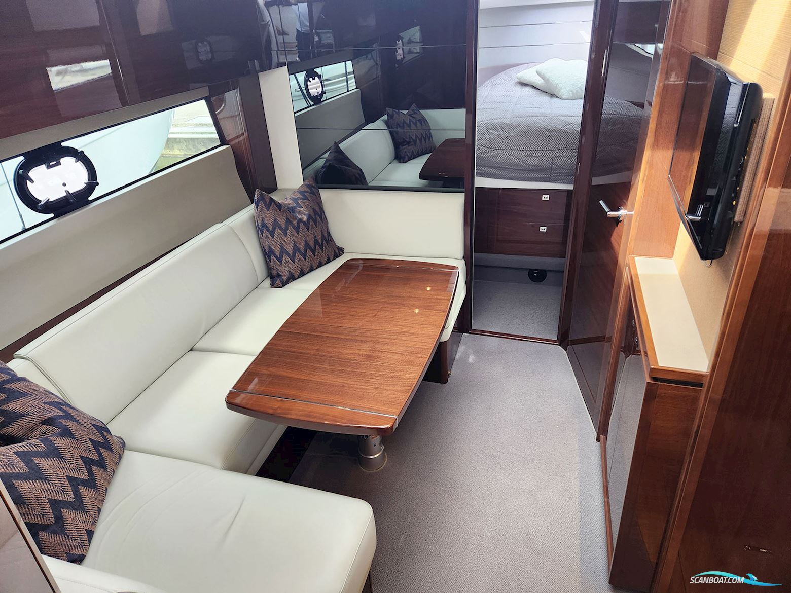 Princess V40 Sportcruiser