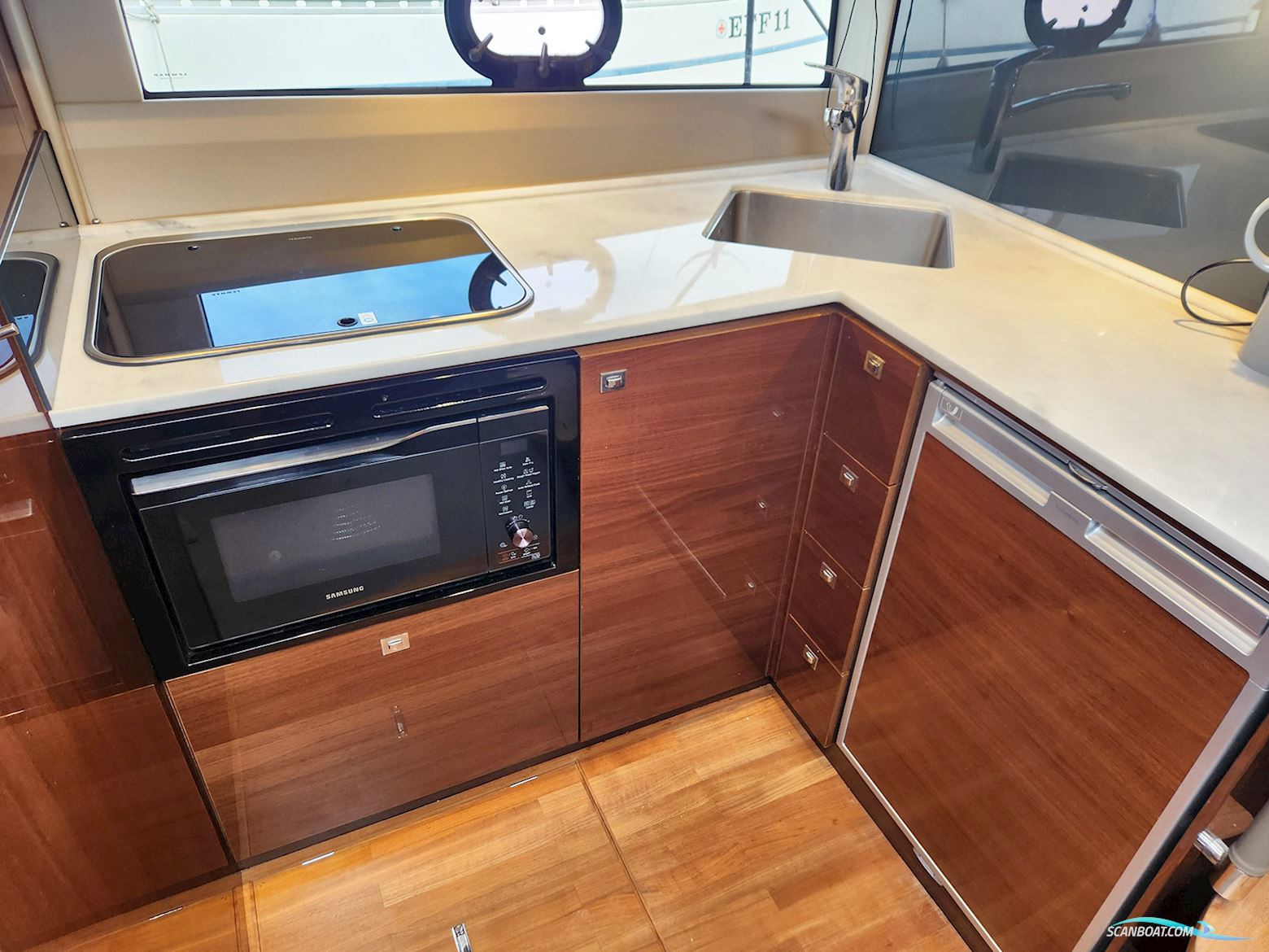 Princess V40 Sportcruiser