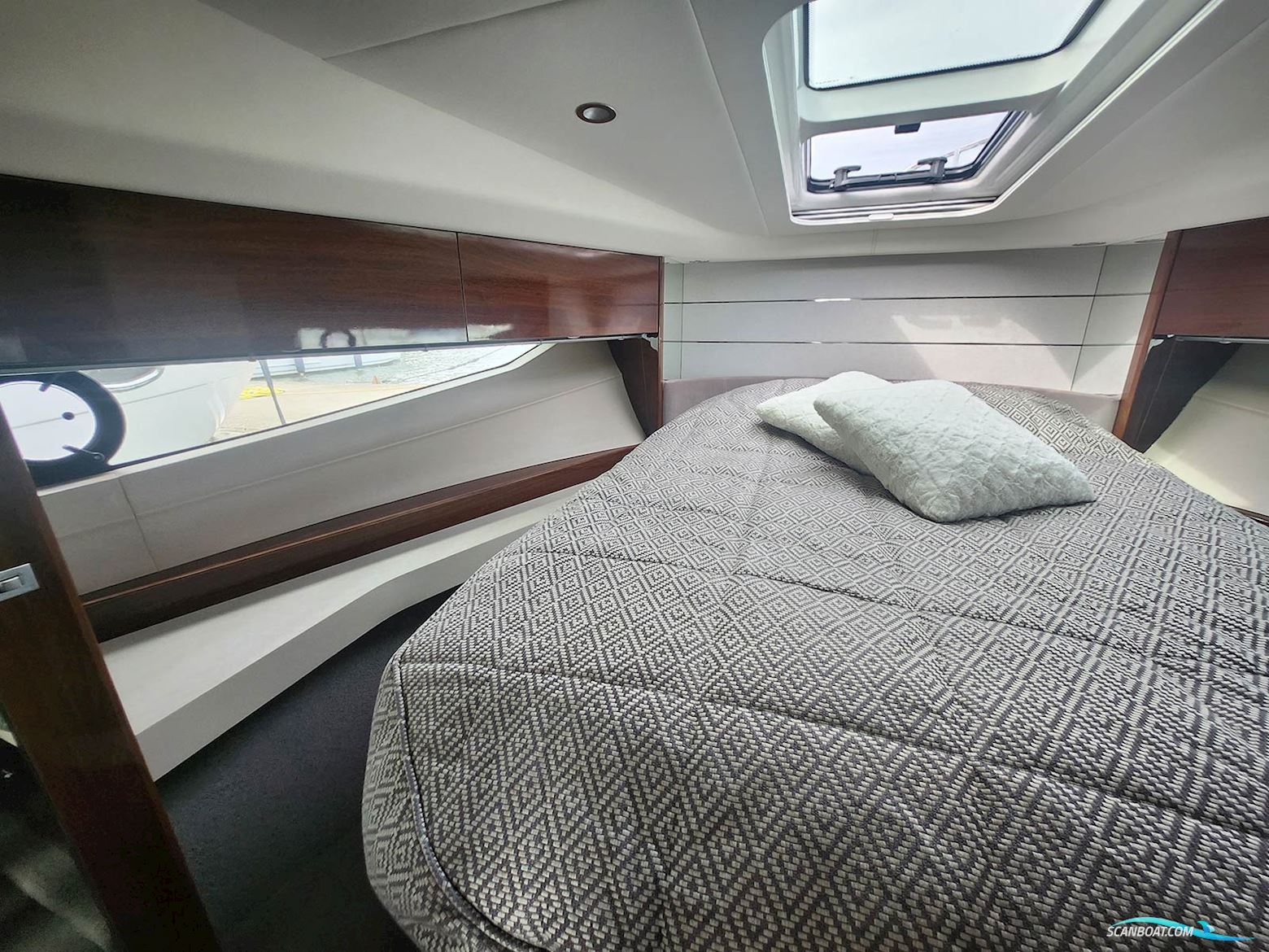 Princess V40 Sportcruiser