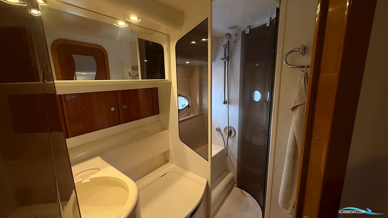 Princess V42 - SOLGT