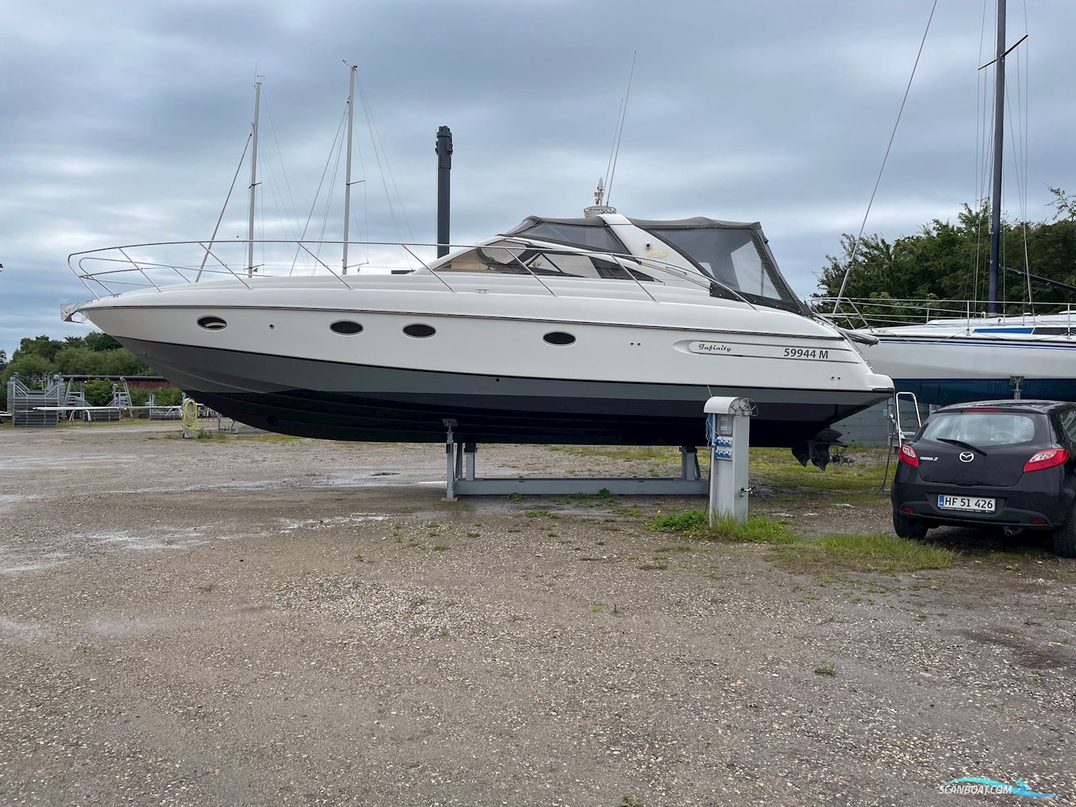 Princess V42 Motorboot 2001, mit Volvo Penta motor, Dänemark