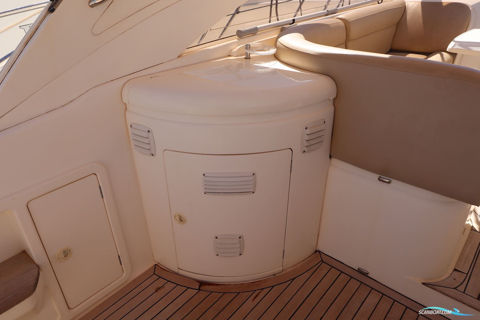 PRINCESS V42
