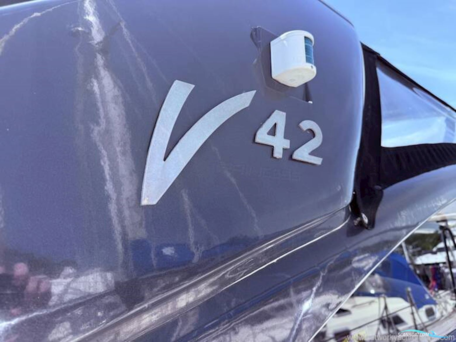 Princess V42