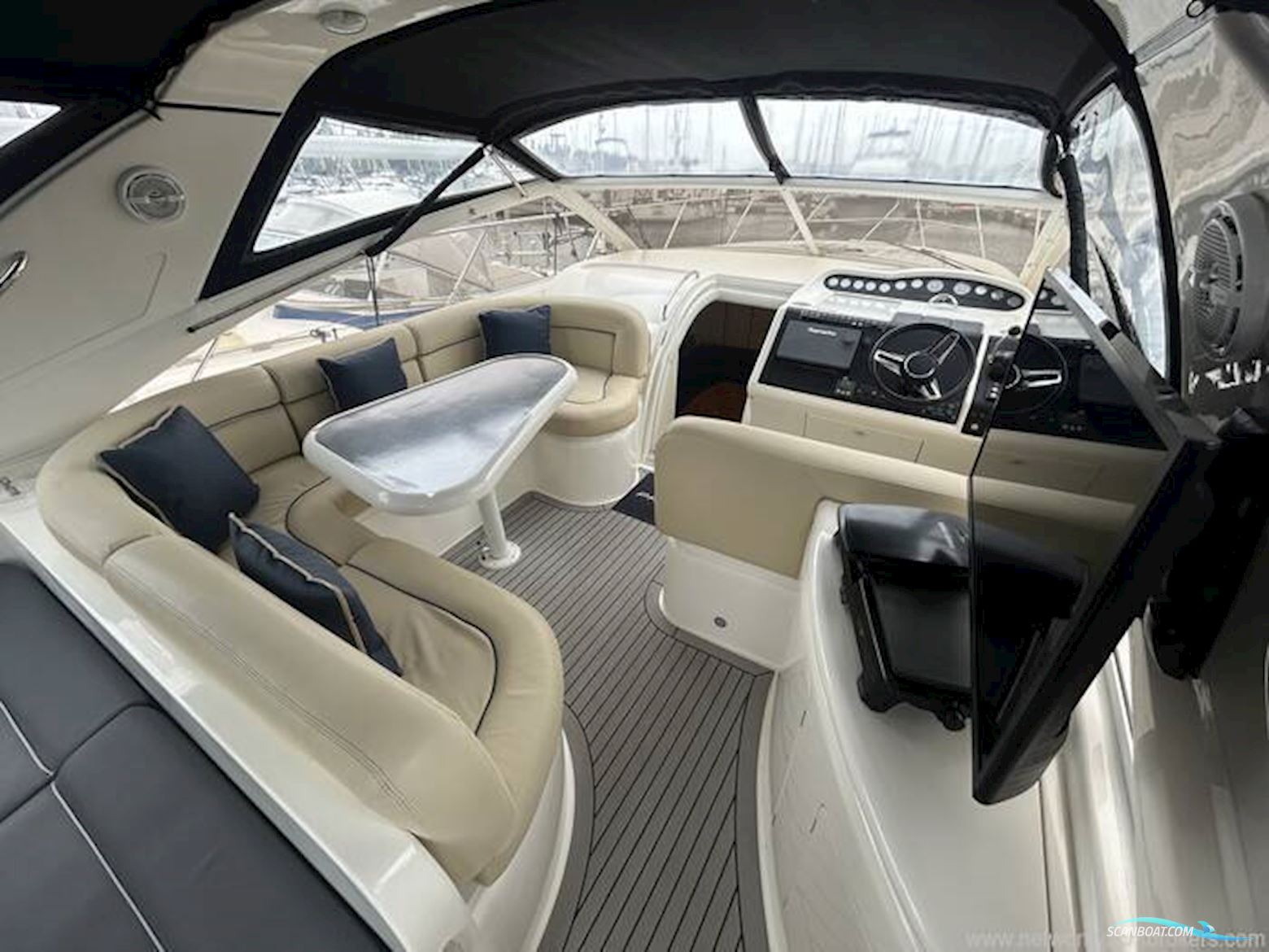 Princess V42