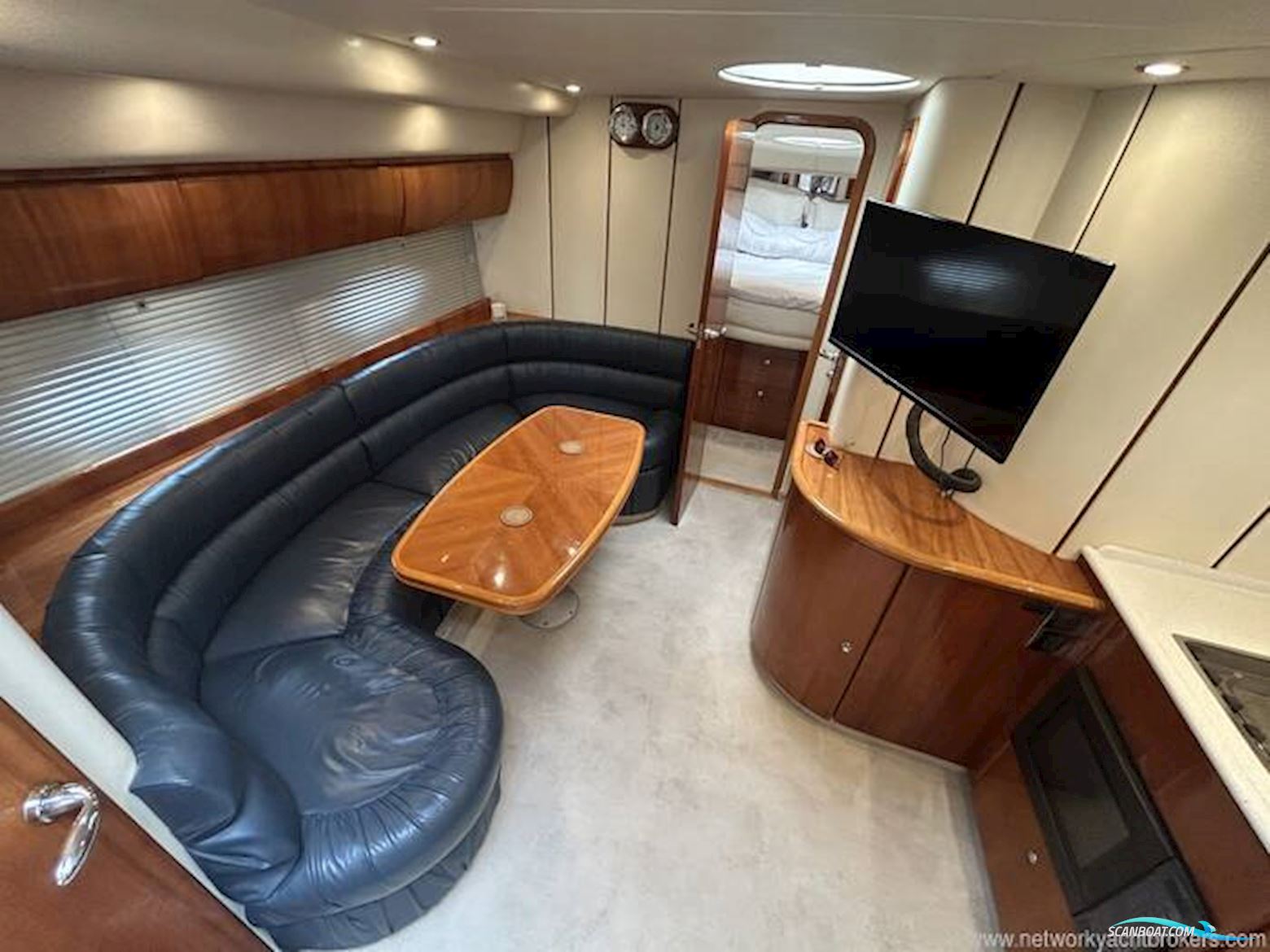 Princess V42