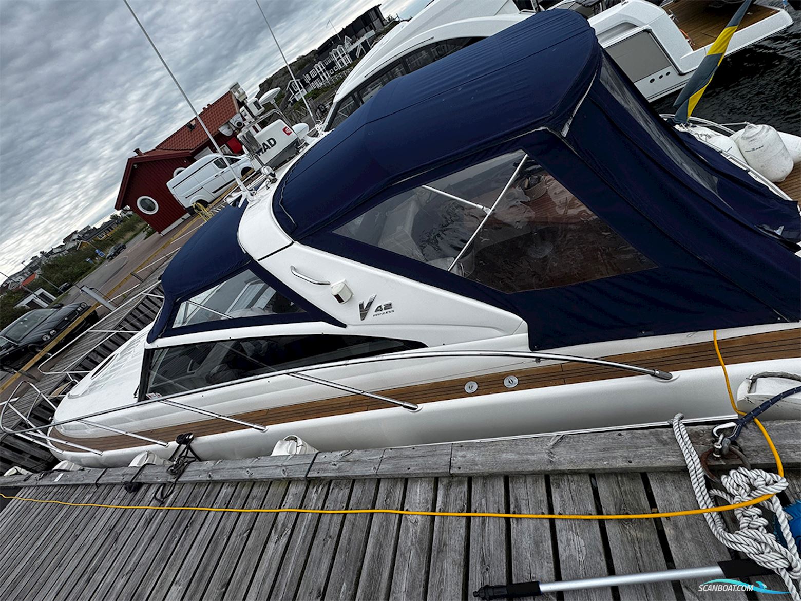 Princess V42