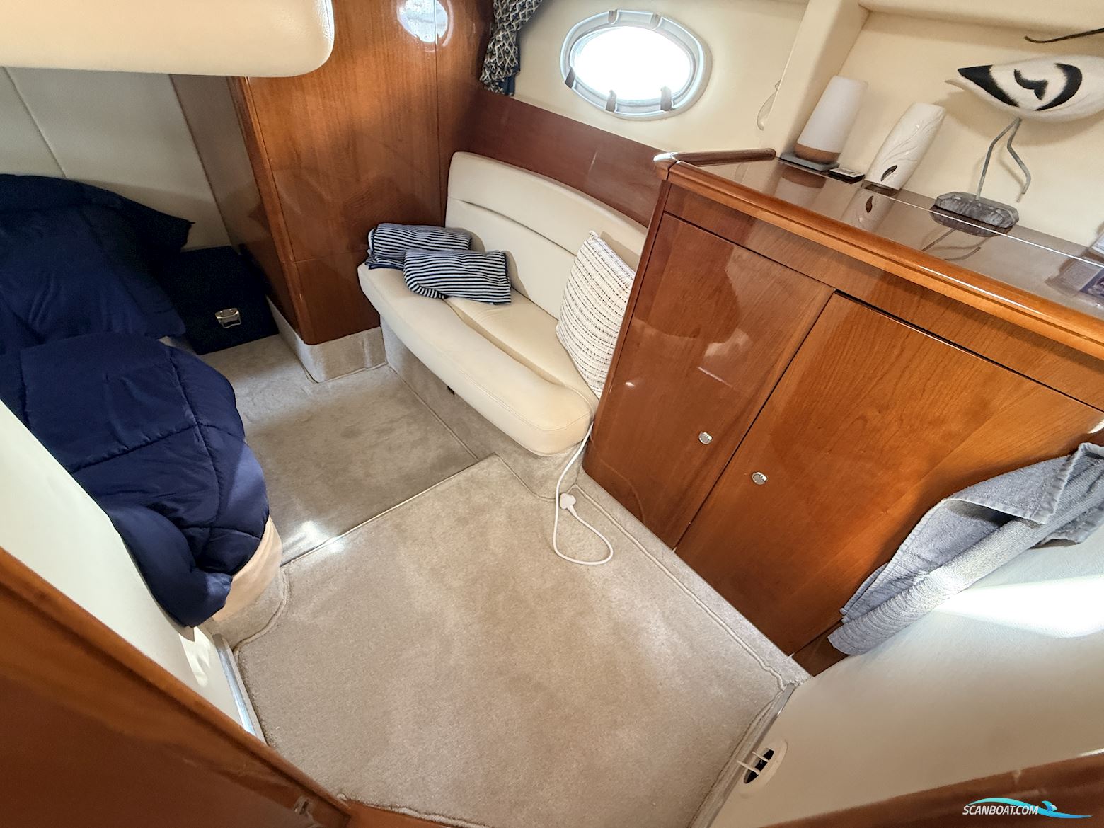 PRINCESS V42
