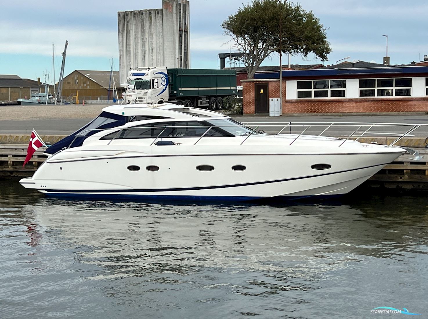 Princess V42 Motorboot 2010, mit Volvo Penta D6 370 hk motor, Dänemark