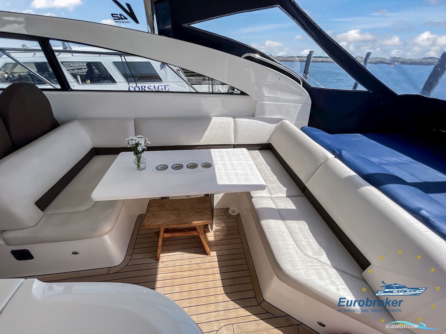 Princess V42